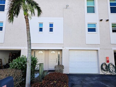 255 Capri Cir N unit 25, Treasure Island, FL 33706 - photo 3