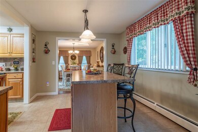 527 Pickering St, Manchester, NH 03104 - photo 7