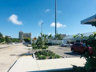 palm parking lot