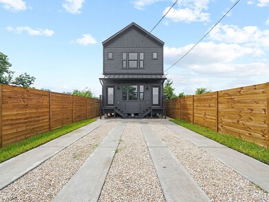 216 E 37th St unit B, Houston, TX 77018 - photo 3