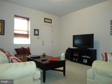 358 E Hector St unit 1ST FL, Conshohocken, PA 19428 - photo 4