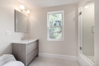 121 Washington St unit 2, Wellesley Hills, MA 02481 - photo 5