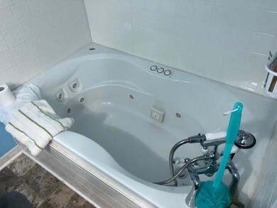 Branson Area Master Jetted Tub