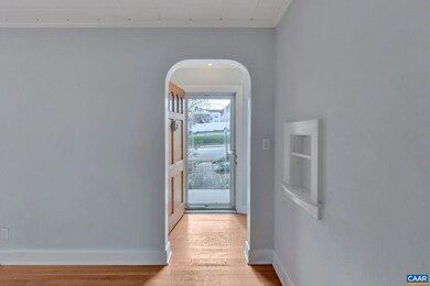 1031 W 12th St, Waynesboro, VA 22980 - photo 3