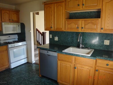 69 Bayview St, Cliffwood, NJ 07721 - photo 3