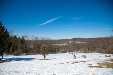 125 Russell Dr, Saylorsburg, PA 18353 - photo 6