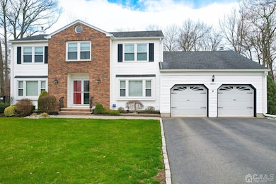 18 East Dr, Edison, NJ 08820 - photo 2