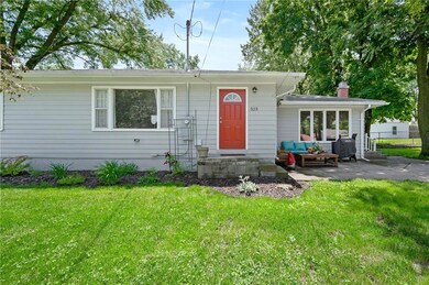 523 E Aurora Ave, Des Moines, IA 50313 - photo 2