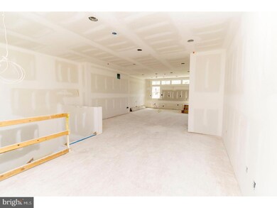 4635 Salmon St unit A, Philadelphia, PA 19137 - photo 6