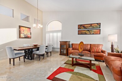 Dining/Lounge
