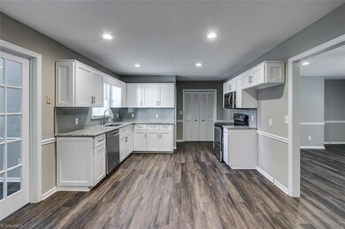 1216 E Mine St, Asheboro, NC 27205 - photo 6