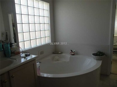 Master Bath/Spa.
