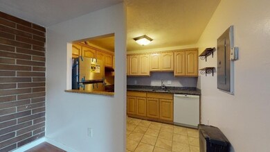 Sagamore Place Condominiums unit 605, Quincy, MA 02171 - photo 3
