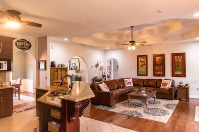 703 Newton Dr, Adel, GA 31620 - photo 7