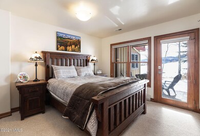 rocking_horse_c3_interior_bed02