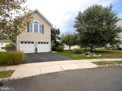 4 Grant Ct, Columbus, NJ 08022 - photo 2