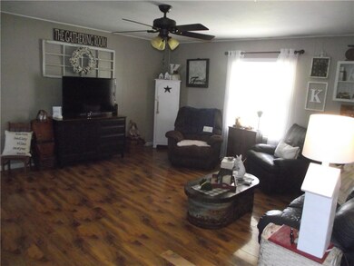 208 W Route 33, Shumway, IL 62461 - photo 5