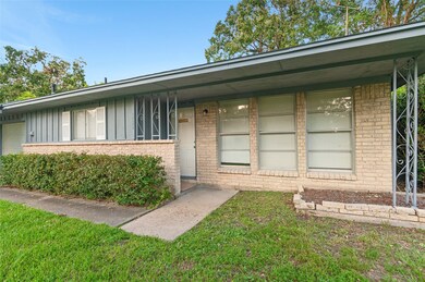 10502 Royal Oaks Dr, Houston, TX 77016 - photo 2