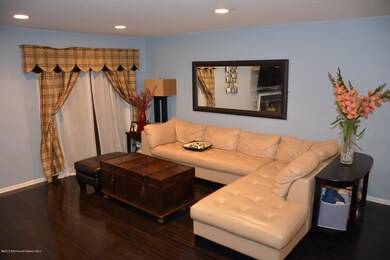 113 Northampton Dr unit 113E, Holmdel, NJ 07733 - photo 5