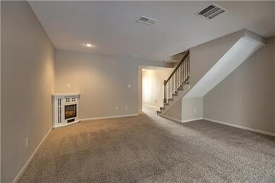 246 Pointe Ln, Raymore, MO 64083 - photo 5