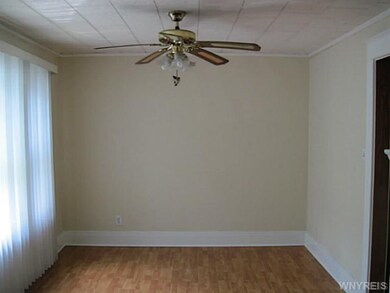 67 Klaum Ave, North Tonawanda, NY 14120 - photo 4