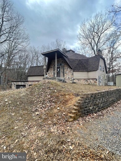 213 Sugar Maple Ln, Gerrardstown, WV 25420 - photo 2