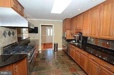 10916 Citreon Ct, North Potomac, MD 20878 - photo 5