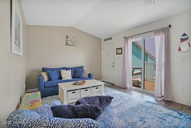 1500CarolinaBeachAvenueNorth3B-04