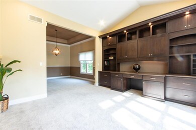 5301 N Rothmere Dr, Peoria, IL 61615 - photo 6