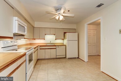 3 Southerly Ct unit 203, Towson, MD 21286 - photo 7
