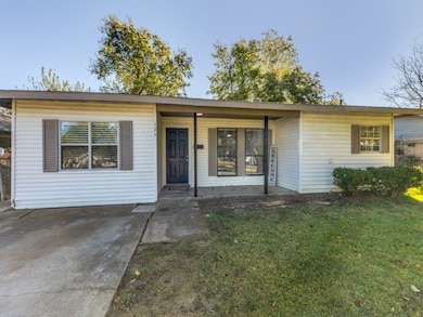 126 Fielding Dr, Mesquite, TX 75149 - photo 3