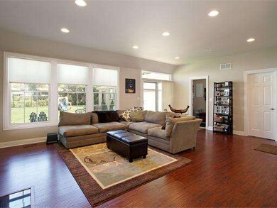 4018 Bluebird Ln, Rolling Meadows, IL 60008 - photo 2