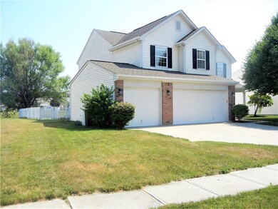 8082 Melbourne Ln, Avon, IN 46123 - photo 3