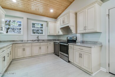 4910 Decon Rd, Youngsville, LA 70592 - photo 7