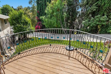 21811 Providencia St, Woodland Hills, CA 91364 - photo 3