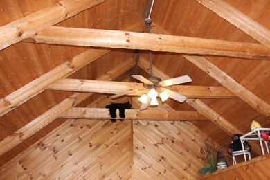 5 Vaulted Ceilings