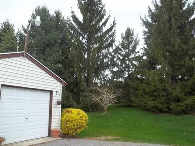 Parking Lot/Garage