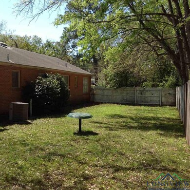 801 Camp St, Kilgore, TX 75662 - photo 3
