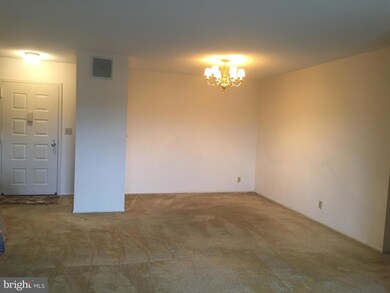 The Rotonda unit 817, McLean, VA 22102 - photo 5