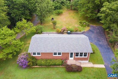 120 Buckingham Cir unit E, Charlottesville, VA 22903 - photo 5