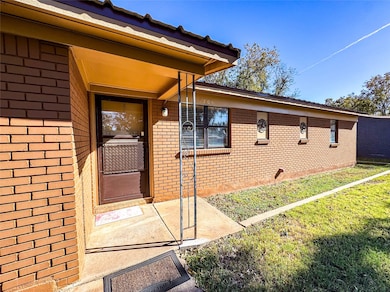 1706 N Avenue G, Haskell, TX 79521 - photo 4