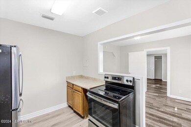 5142 Attleboro St, Jacksonville, FL 32205 - photo 6