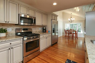 009-photo-kitchen-7398927