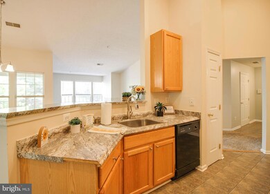 2055 Hunting Ridge Dr, Owings Mills, MD 21117 - photo 7