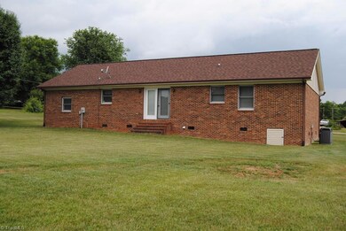 227 Persimmon Cir, Statesville, NC 28625 - photo 3