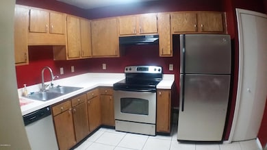 5117 Glen Alan Ct N, Jacksonville, FL 32210 - photo 2