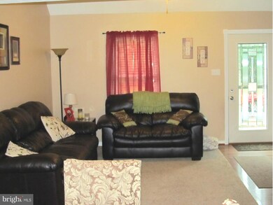 1619 Brimfield Cir, Sykesville, MD 21784 - photo 7