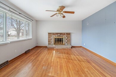 1278 Cranwood Square South-5.jpg-SMALL