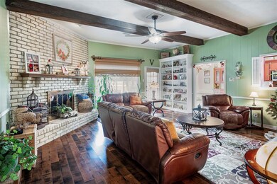 Large Living Room that looks into Kitchen and Brea