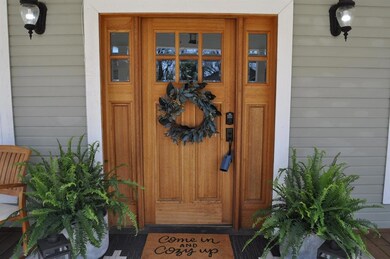 318 W Willingham St, Cleburne, TX 76033 - photo 4